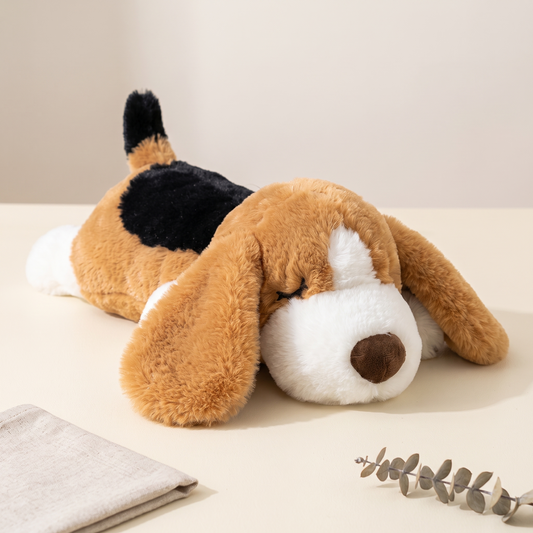 Peluche SnugBeat con latido de corazón, beagle durmiendo